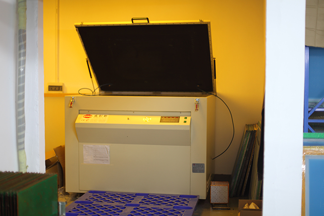 PCB板文字曬網(wǎng)機(jī)  PCB板文字曬網(wǎng)機(jī)